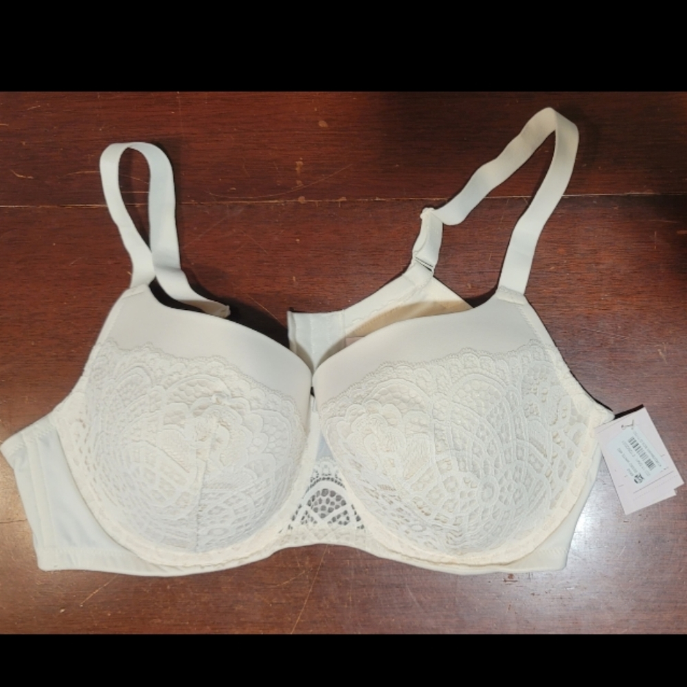 46D Cream Bra (Target) NWT